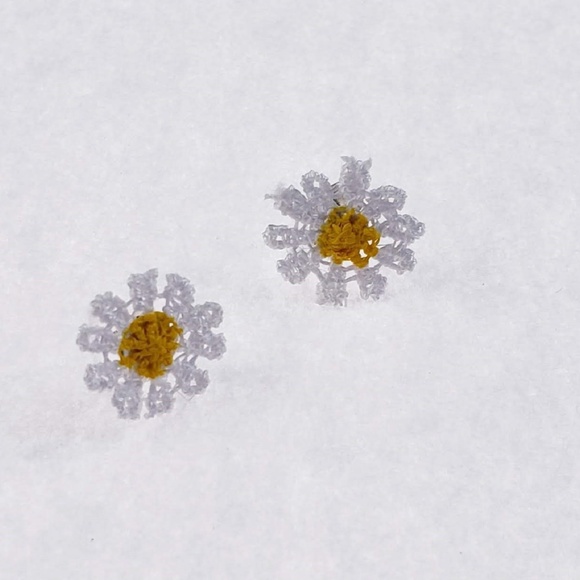 Lace Accessory Set - Picture 3 of 3